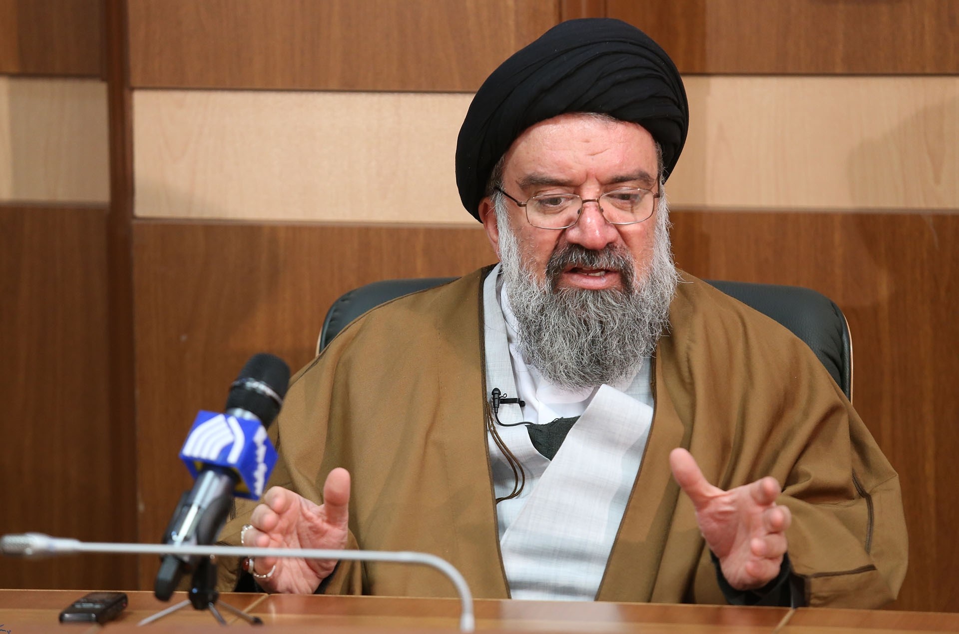 آیت الله سید احمد خاتمی 