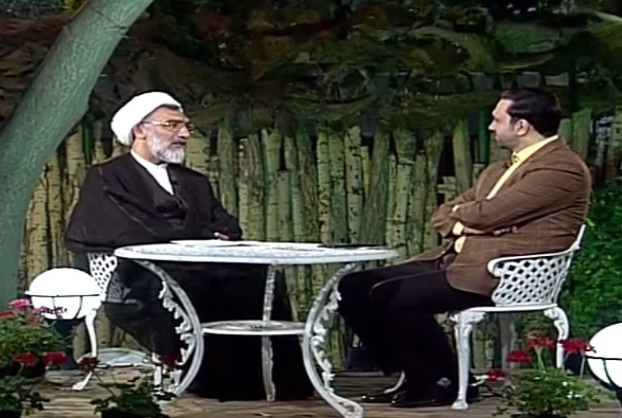 حجت الاسلام والمسلمین مصطفی پورمحمدی از نوادگان آیت الله شیخ عبدالکریم حائری یزدی و وزیر دادگستری در برنامه ضیافت شبکه قرآن