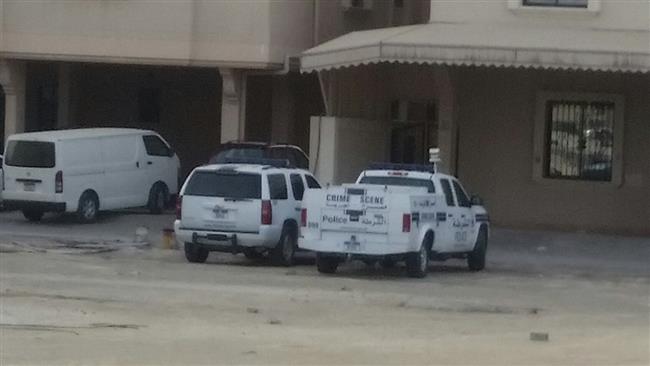 Bahraini regime forces storm into the office of top Shia cleric, Sheikh Isa Qassim, in Karranah on June ۲۱, ۲۰۱۶.