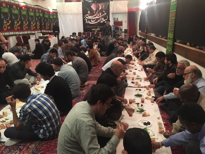 ضیافت افطار در مرکز اسلامی پاریس