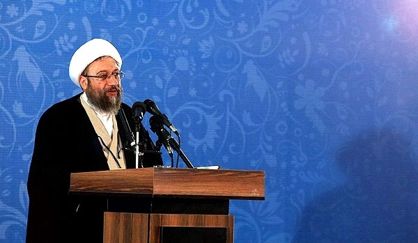 آية الله صادق آملي لاريجاني