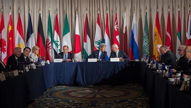 Russian Foreign Minister Sergei Lavrov (Center, L) US Secretary of State John Kerry (C) and United Nations Special Envoy for Syria Staffan Mistura (Center, R) attend the International Syria Support Group meeting in New York, the United States, on September 22, 2016.