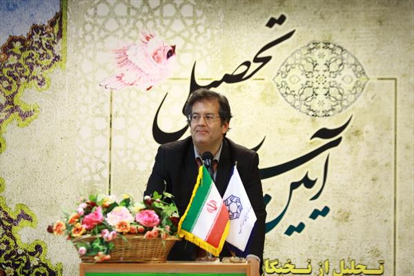 پرفسور نیهوف استاد میهمان دانشگاه ادیان و مذاهب