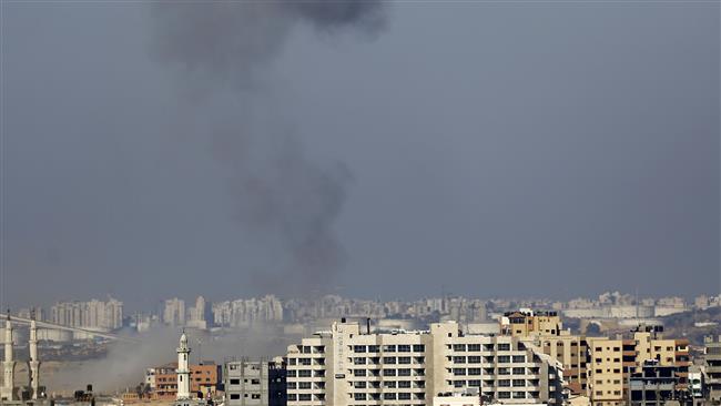 Smoke rises from western Gaza City following an Israeli airstrike on October 5, 2016. (Photo by AFP)