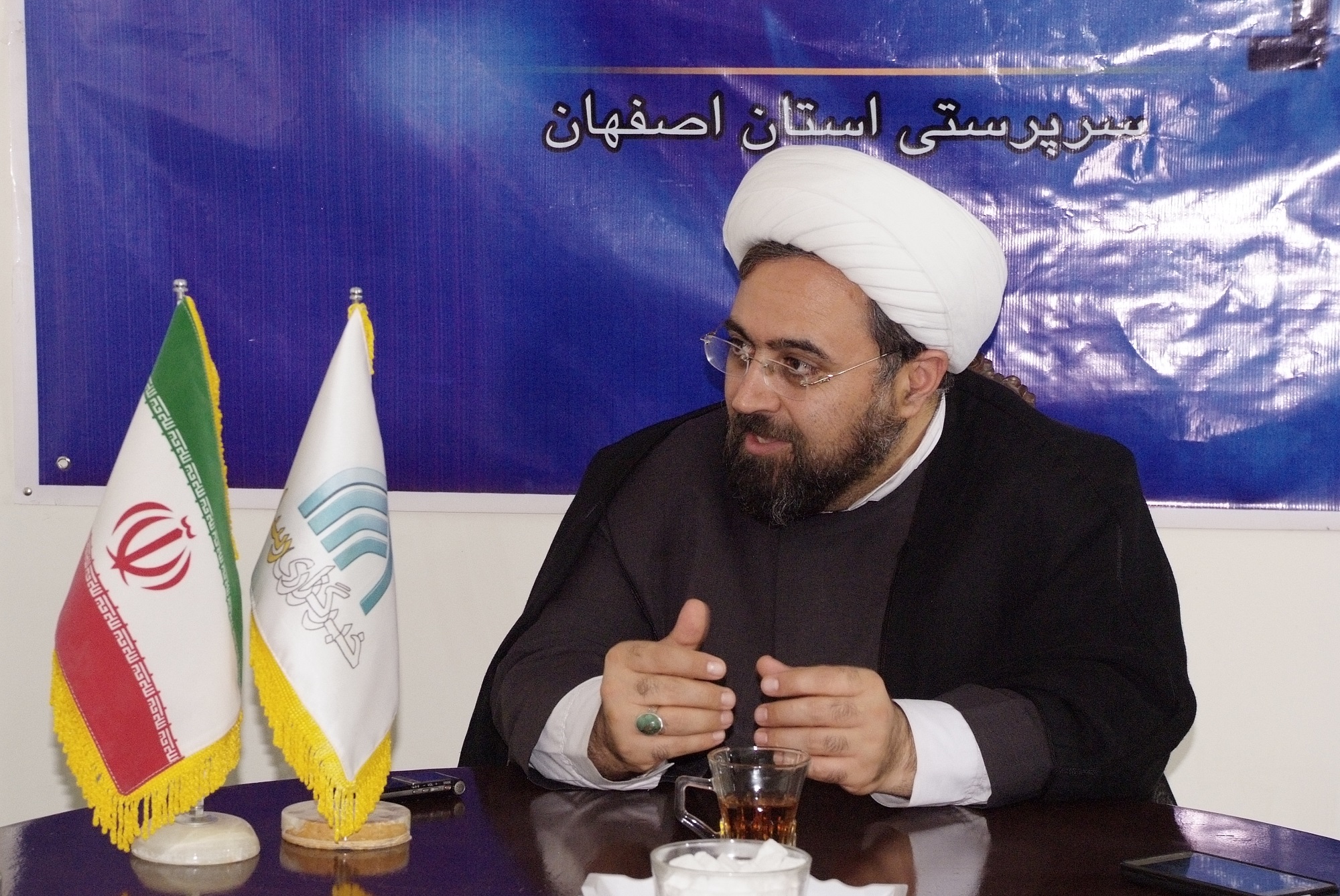 بازدید حجت الاسلام ارزانی از خبرگزاری رسا در اصفهان