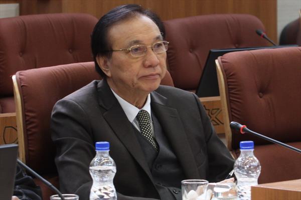 Professor Tamroung Taniaveng