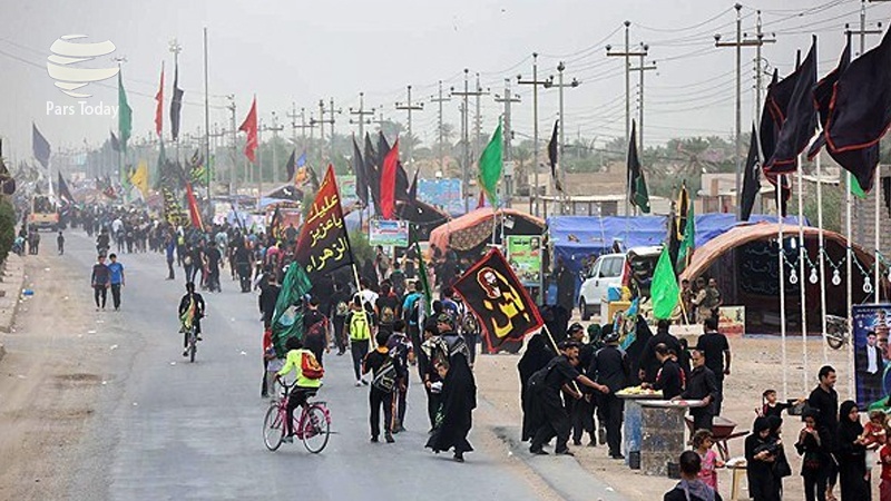 زائرین