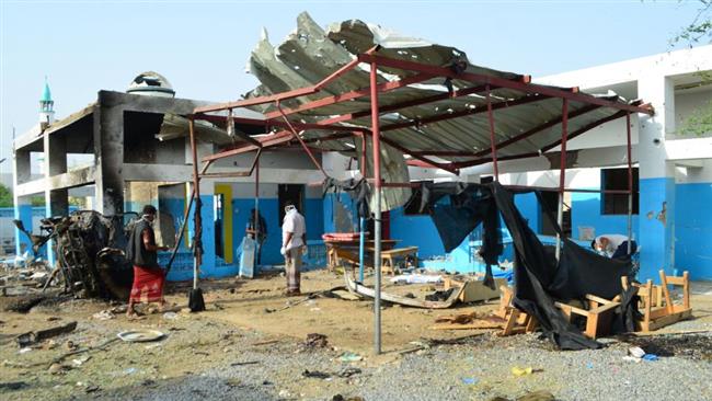 Yemeni workers clean at a hospital operated by the Paris-based, Doctors Without Borders (MSF), on August 16, 2016 in Abs district of Yemen’s Hajjah province, a day after the hospital was hit by a Saudi airstrike. (Photo by AFP)