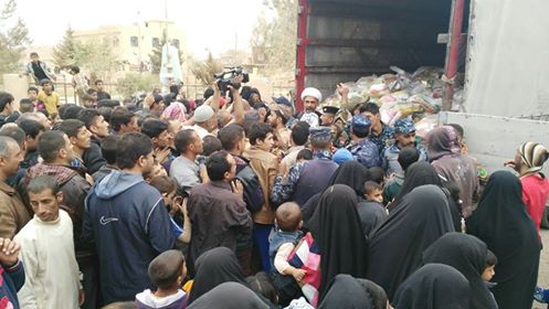 المرجع السيستاني يقدم مساعدات انسانية لاهالي حمام العليل والقرى المجاورة جنوب الموصل