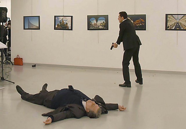 ترور سفیر روسیه در ترکیه