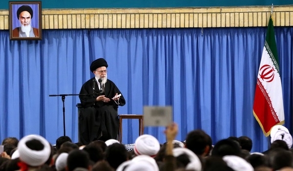 قائد الثورة الاسلامية