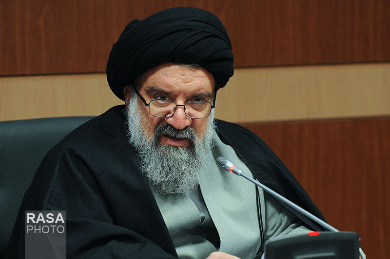 مؤتمر صحفي لسماحة اية الله خاتمي