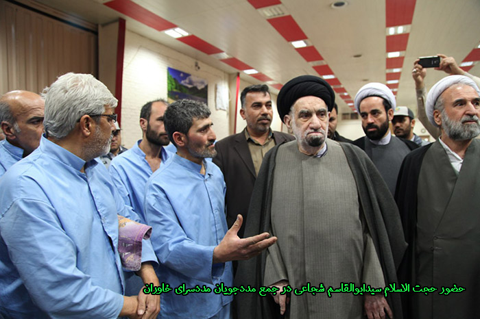 بازدید شبانه اعضای شورای مرکزی جامعه وعاظ از بی خانمان ها و متکدیان