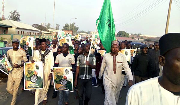 Protesters in Nigeria Demanding Release of Sheikh Zakzaky