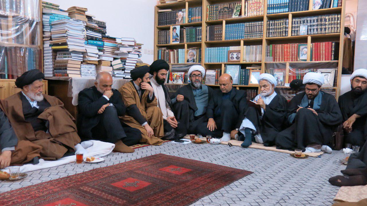 نشست جامعه روحانیت شهرستان فیروزکوه در قم