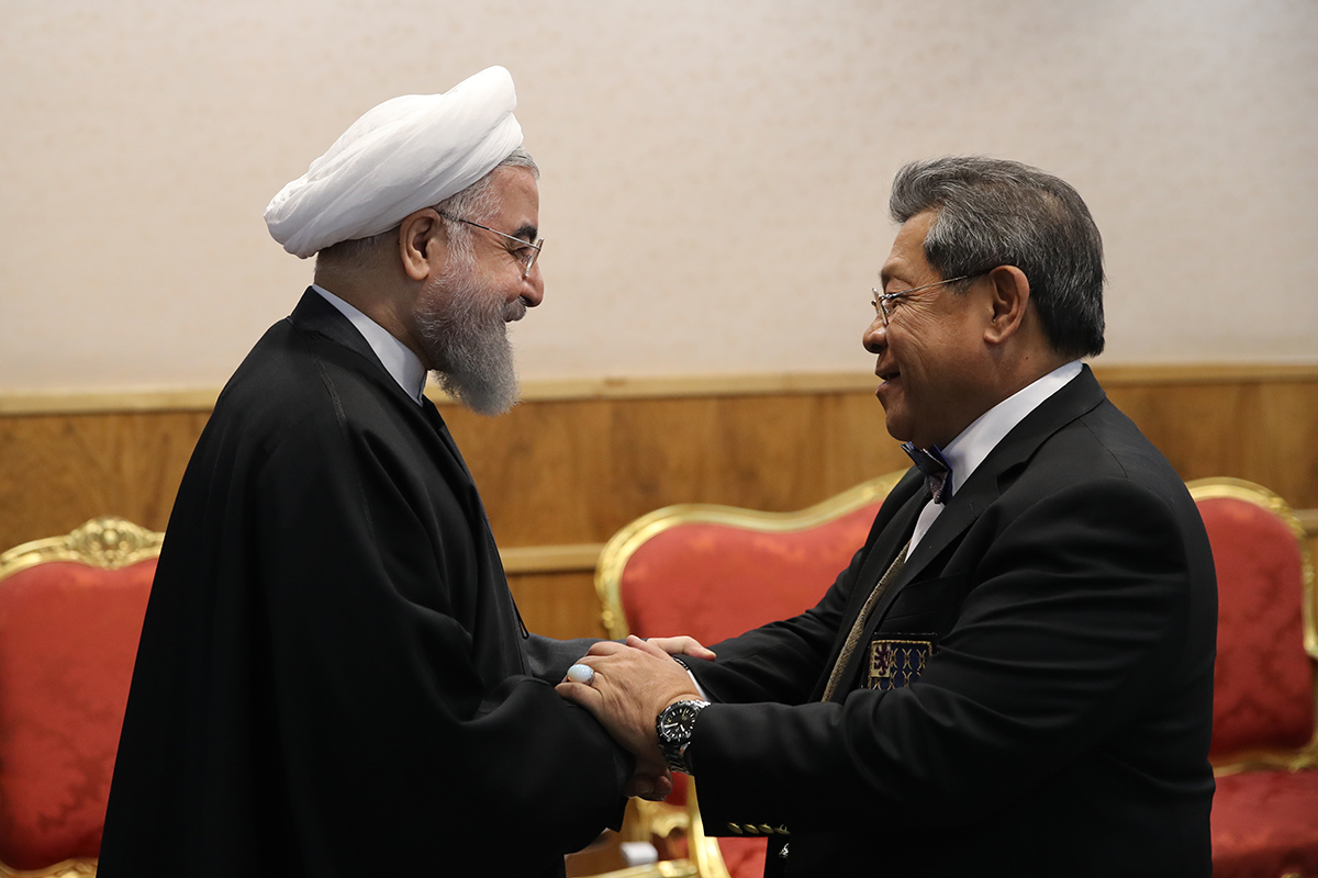 روحانی در دیدار رییس مجلس مالزی