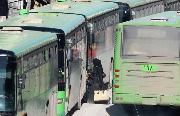 اتوبوس های تبادل مردم فوعه و کفریا با تروریست ها در سوریه