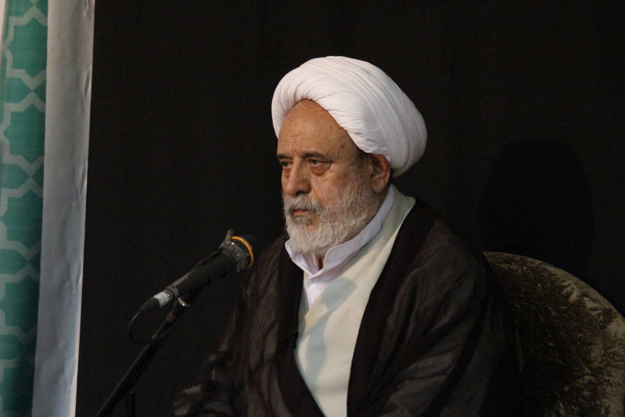 حجت الاسلام والمسلمین حسین انصاریان