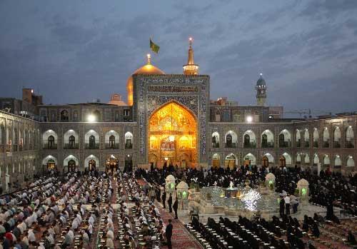 حرام امام رضا علیہ السلام میں قران کی تلاوت
