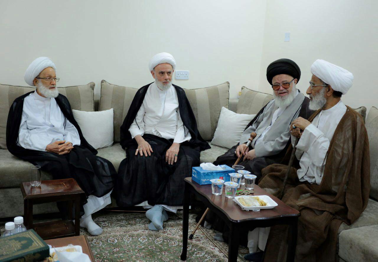 Bahraini scholars with Ayatollah Isa Qasim