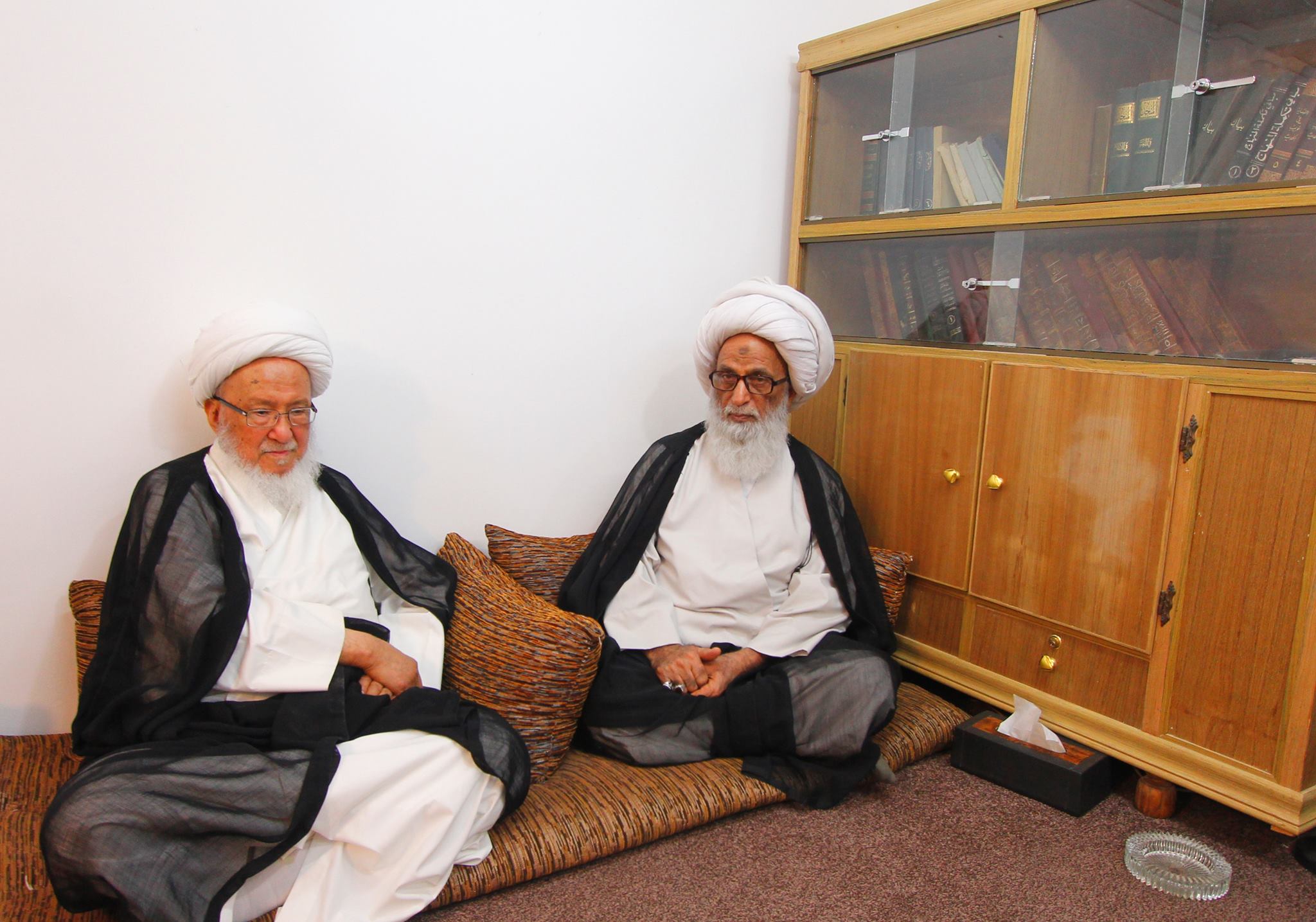 سماحة المرجع النجفي (دام ظله) يستقبل المرجع  إِسحاق الفياض (دام ظله)  