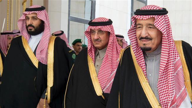 Saudi King Salman bin Abdulaziz (R), former crown prince Mohammed bin Nayef (C) and newly-appointed Crown Prince Mohammed bin Salman arrive at a Shura Council session in Riyadh. (Photo by AFP)