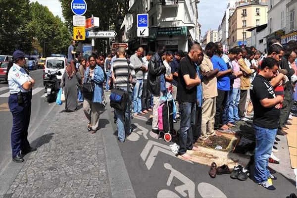 مسجد في مدينة "بونت دي بوف ايسن" شرقي فرنسا