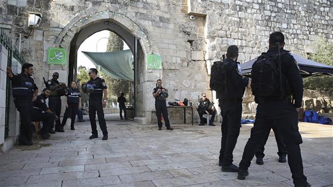 Israeli police officers stand outside the al-Aqsa Mosque compound in the occupied Old City of Jerusalem al-Quds on July 25, 2017. (Photo by AP)