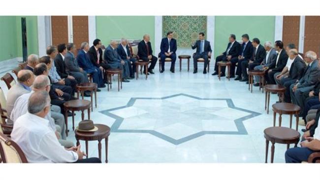 Syrian President Bashar al-Assad (C-R) meets with a high-ranking Tunisian delegation in Damascus on July 31, 2017. (Photo by SANA)