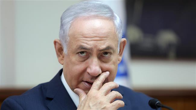Israeli Prime Minister Benjamin Netanyahu attends the weekly cabinet meeting at his office in Jerusalem al-Quds on August 13, 2017. (Photo by AFP)