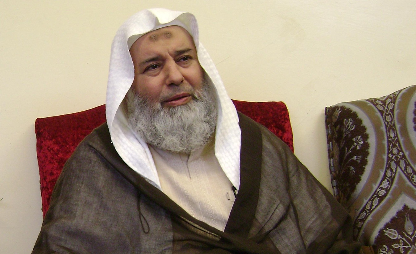  الشيخ هاشم منقارة
