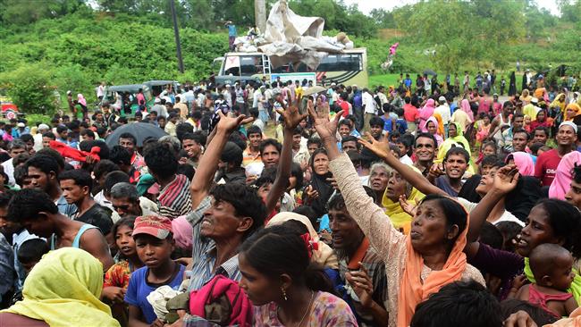 Newly arrived Rohingya Muslim refugees are seen at Kutupalong refugee camp in the Bangladeshi locality of Ukhia, September 9, 2017. (Photo by AFP)