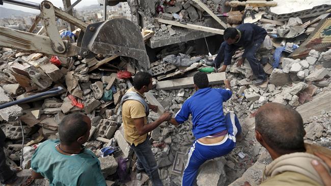 Yemenis search under the rubble of a house destroyed in a Saudi-led airstrike in the capital Sana’a on August 25, 2017. (Photo by AFP)