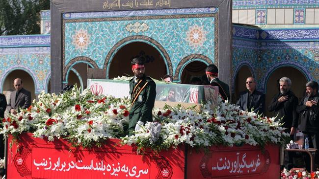 Iranians hold a last funeral procession for martyr Mohsen Hojaji in Najafabad, Isfahan Province, September 28, 2017. (Photo by Tasnim)