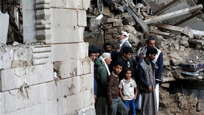 People gather at the site of a Saudi airstrike in Sana’a, Yemen, November 11, 2017. (Photo by Reuters)