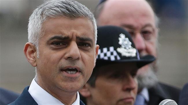 London Mayor Sadiq Khan speaks during a vigil in Potters Fields Park in London, on June 5, 2017, to commemorate the victims of the terror attack on London Bridge. (Photo by AFP)