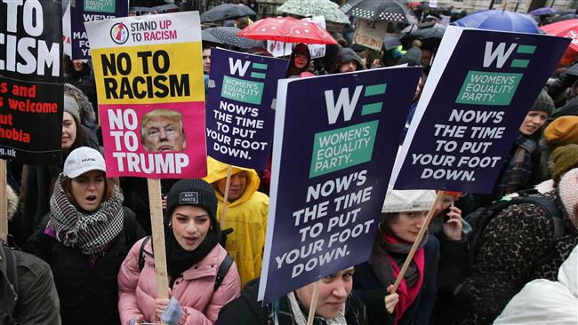 Thousands participate in the Women