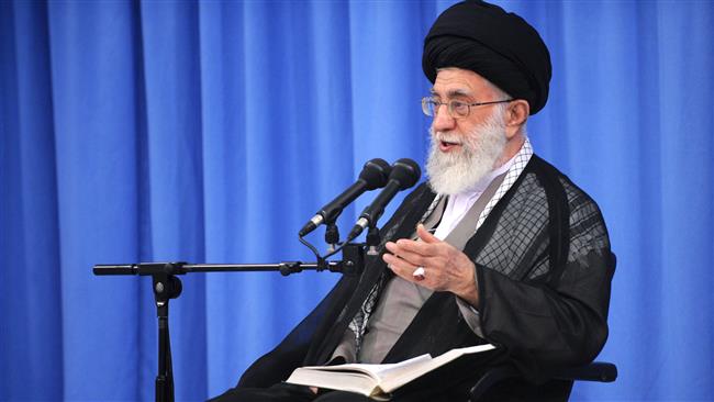 Leader of the Islamic Revolution Ayatollah Seyyed Ali Khamenei speaks during a seminary lecture in Tehran on January 30, 2018. (Photo by Leader.ir)