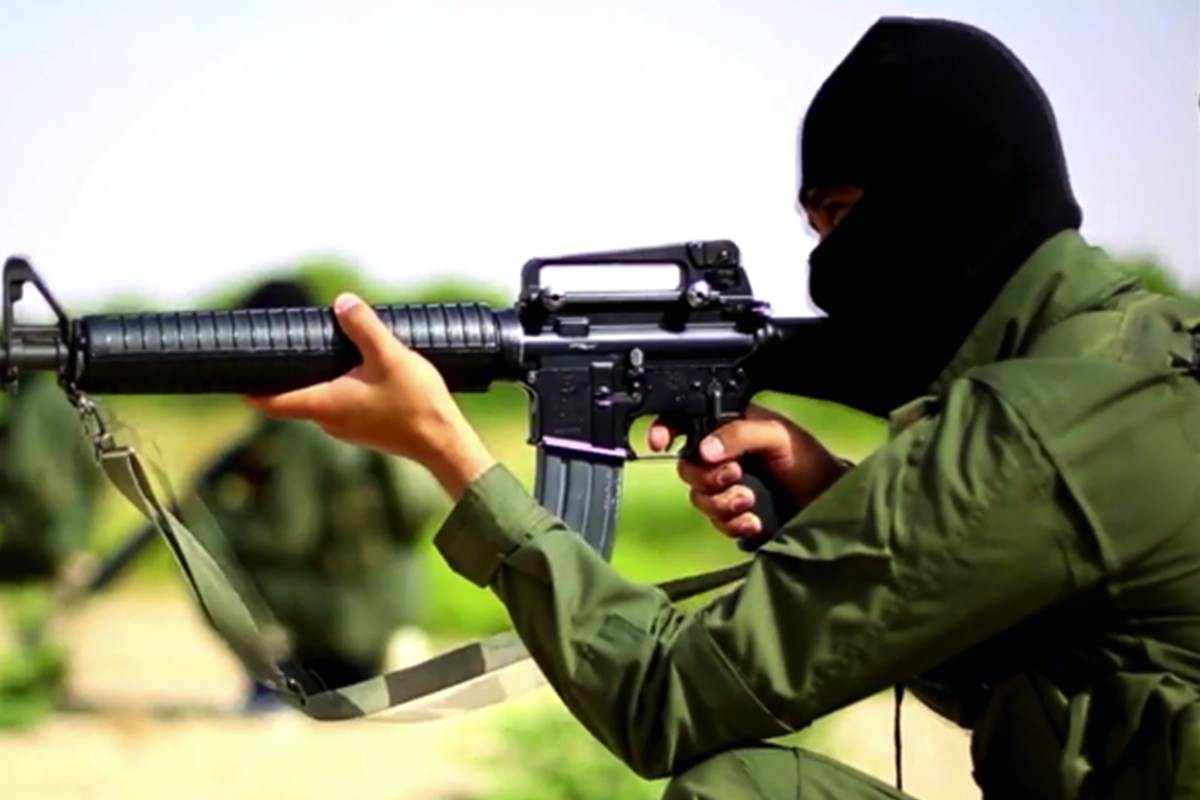 ISIS Shows Off Its American-Made M16 Rifles