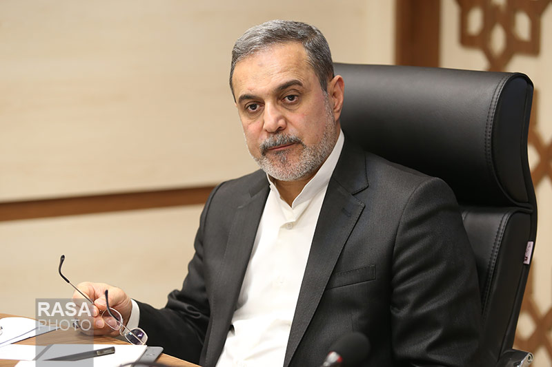 وزير التعليم والتربية الايراني السيد محمد بطحايي