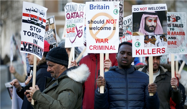 Saudi Crown Prince Welcomed in London Amid Rights Activists Protests