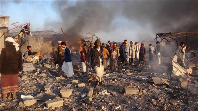 Smoke rises as Yemenis inspect the damage at the site of Saudi-led airstrikes in the northwestern city of Sa’ada, Yemen, January 6, 2018. (Photo by AFP)