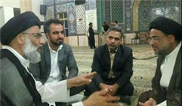 زعيم المسلمين الشيعة في ولاية هندية يلتقي امام جمعة خرمشهر