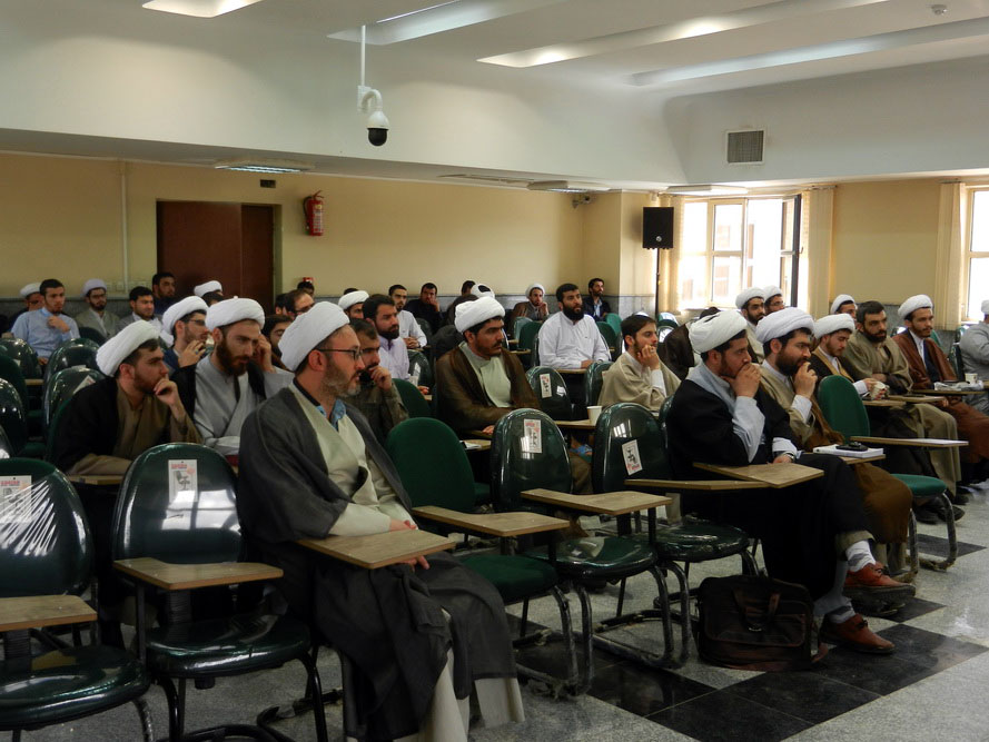 دیدار طلاب همدانی با امیر خجسته