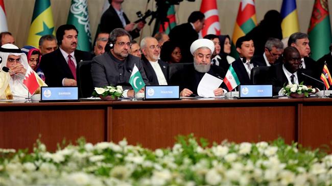 Iranian President Hassan Rouhani (2nd, R) addresses a meeting of the Organization of Islamic Cooperation in Istanbul, Turkey, on May 18, 2018. (IRNA photo)