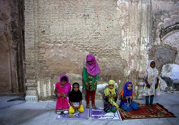 Muslims around Globe Observe Holy Month of Ramadan