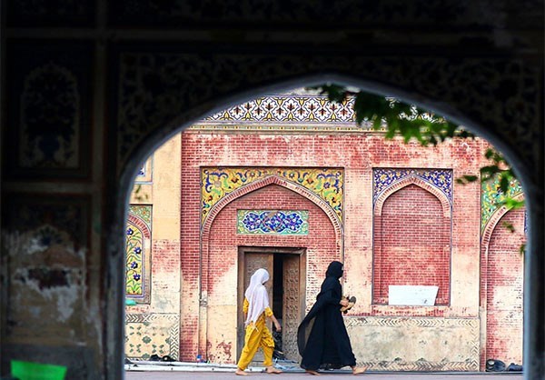 Muslims around Globe Observe Holy Month of Ramadan