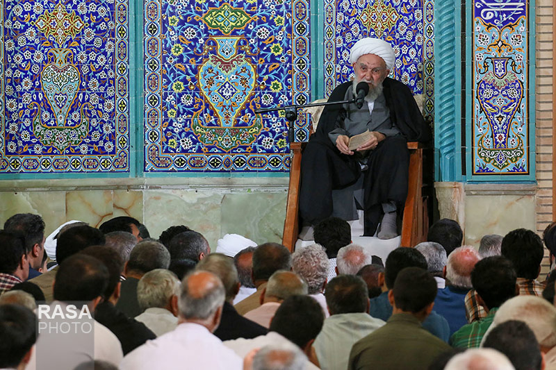 درس اخلاق آیت الله ناصری در مسجد کمرزین اصفهان
