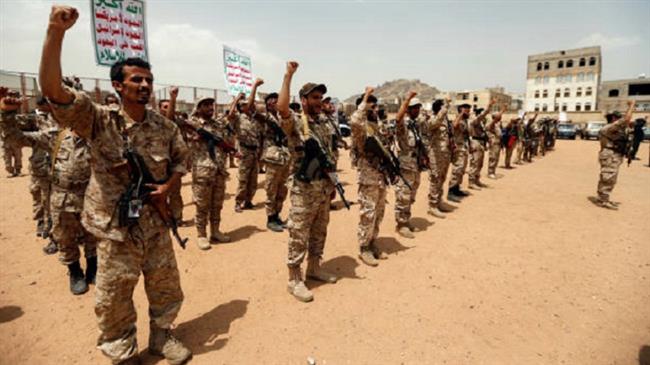 Newly-recruited Houthi fighters chant slogans as they take part in a gathering in the capital, Sana’a, Yemen, on July 16, 2017. (Photo by AFP)