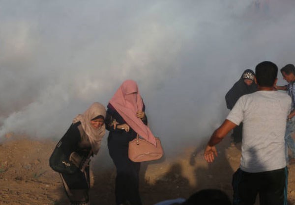 Palestinian Women Wounded by Israeli Soldiers in Gaza Rally